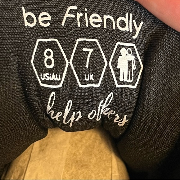 Friendly Voyage Shoes - Black Lace Up And Zipper Sneakers Men’s size 8 Women’s 9 - Picture 6 of 7